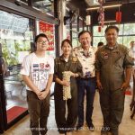 泰国前总理他信抵达清迈！带孙儿孙女逛商场！-体育彩源-体育之家-体育交流论坛